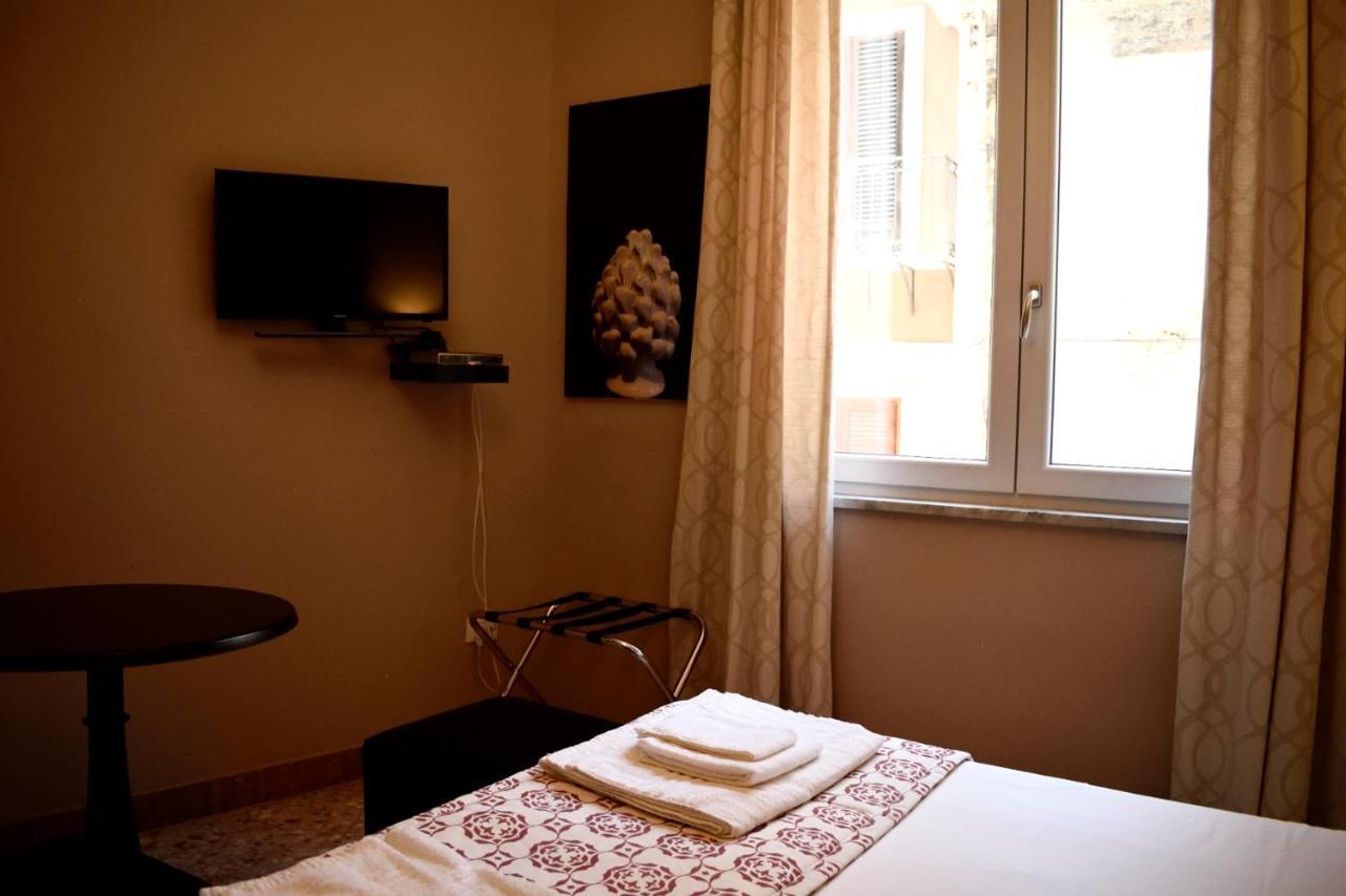 Due Cani Palermo Exterior foto